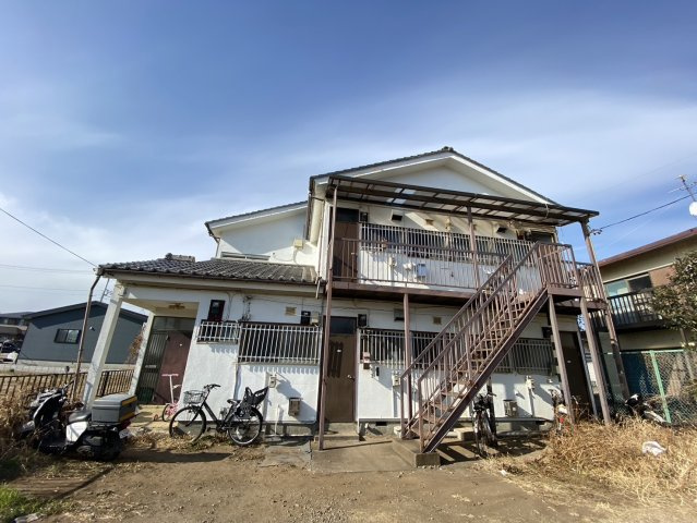 八街市富山　石井ハイツ