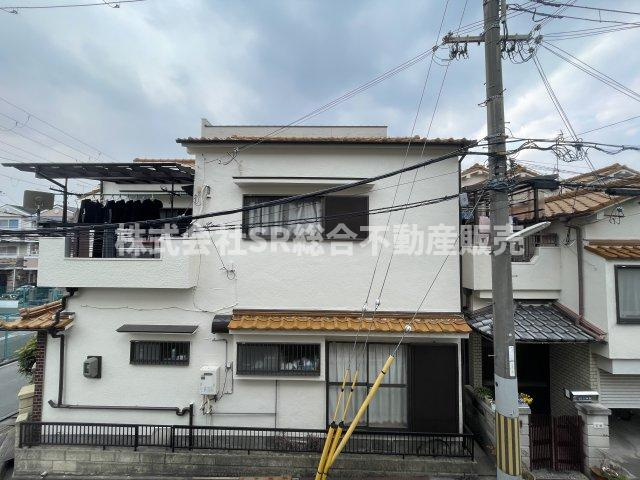 善根寺町1丁目中古戸建の展望|弊社は中古戸建のご紹介、その後のリフォームのご提案、
賃貸物件のご紹介、すべてご対応可能です。
お客様にあったプランをご提案致します。
まずはお問合せ下さいませ。
