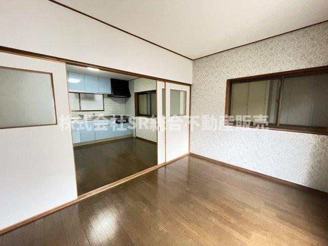 善根寺町1丁目中古戸建の洋室|個人の部屋や寝室として使える洋室です