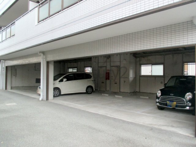 【駐車場】 | マナスハイツ
