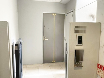 【玄関】 | プリオーレ夙川さくら道