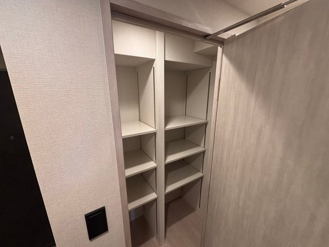 リッツ新大阪プレミアムの収納
