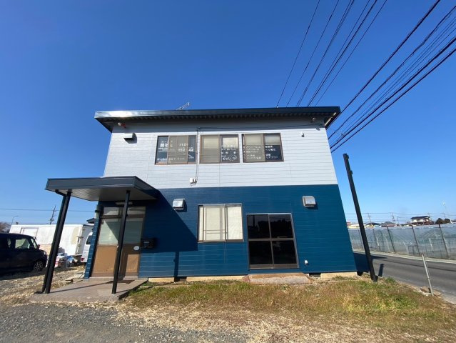 東吉田　売店舗の外観