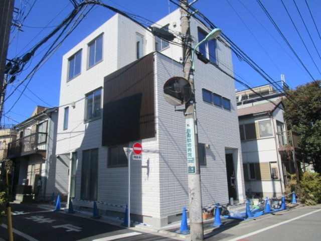 シモキタキタハウスの外観|耐震構造の旭化成へーベルメゾン