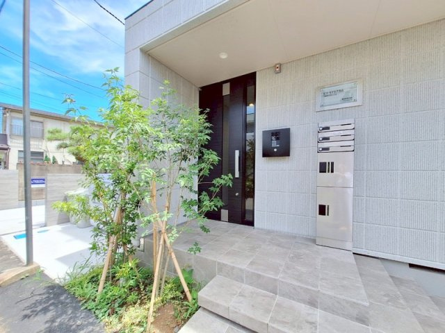 ビラ・モデルナ白山のエントランス|★エントランス★