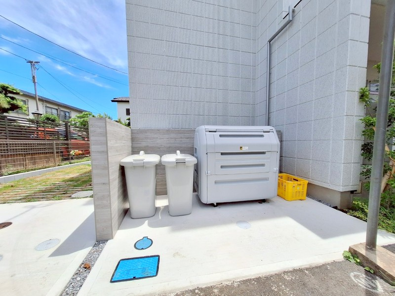 ビラ・モデルナ白山のその他共用部分|★敷地内ごみストッカー★