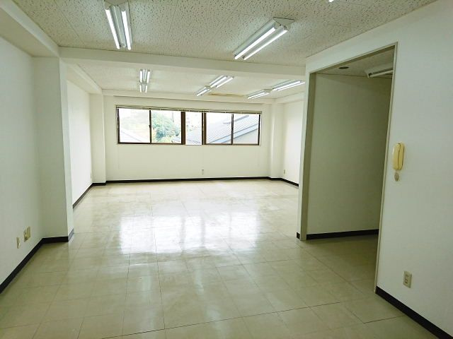 佐鳴ビルの寝室