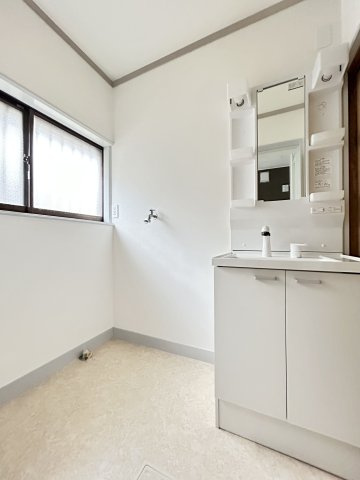 【中古戸建】高崎市棟高町の独立洗面台|■洗面室