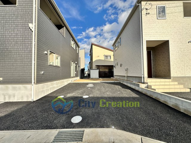 平塚市北金目3丁目新築戸建て　第11-1号棟の駐車場