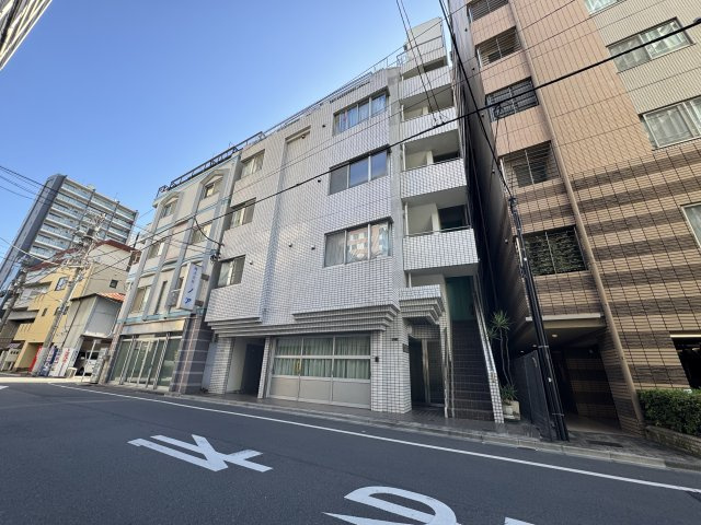 メゾンルグラン上野の外観|上野駅から徒歩6分の好立地に佇む1983年築の新耐震基準マンションです♪