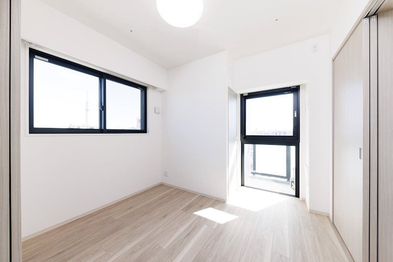 Due IriyaⅡの設備|床は奇数階がナチュラルブラウン、偶数会がホワイト