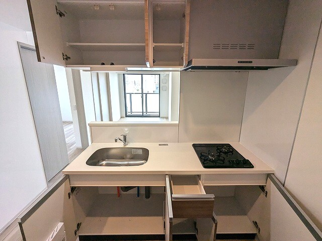 Due IriyaⅡの設備|床は奇数階がナチュラルブラウン、偶数会がホワイト