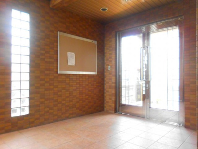 【ロビー】 | アムールカセイ