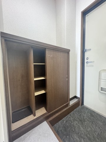 シェリーカラーのその他|シューズボックス