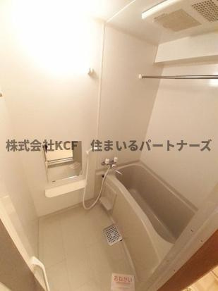 ユウメイトビルの浴室|日々の疲れを癒すお風呂付です