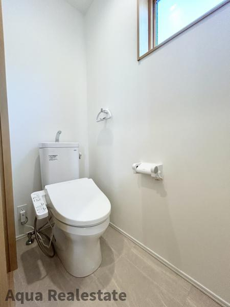 綾歌郡宇多津町　新築戸建てのトイレ