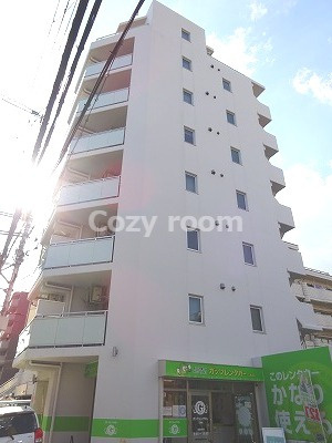 【外観】 | FONTE DELL ACQUA 江坂 | 平成28年築なので綺麗な外観です。