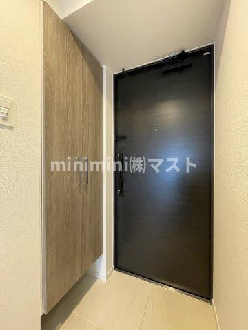 S-RESIDENCE難波大国町dominaの玄関
