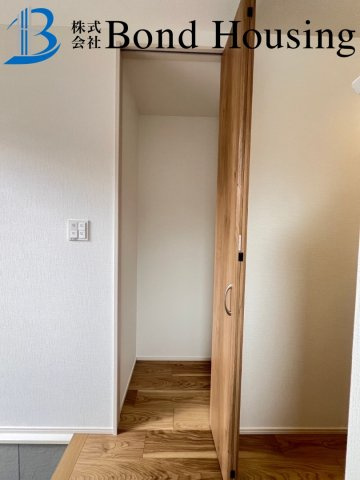 駐車２台　全室南向き　大久保町山手台２丁目 2号棟 新築戸建のその他