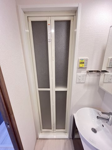 大阪市都島区都島本通４丁目の賃貸マンションの洗面所