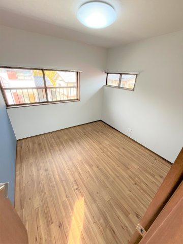 【洋室】 | 仲介手数料無料！西岐波小学校に通えるリフォーム済み中古住宅　宇部市今村北１丁目 | 使い勝手のいい洋室です