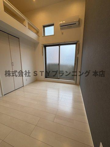 仲介手数料０円！Globe amaranth庄内通の居間・リビング