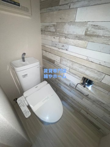 フジパレス杉本町駅西Ⅵ番館のトイレ|シンプルで使いやすいトイレです