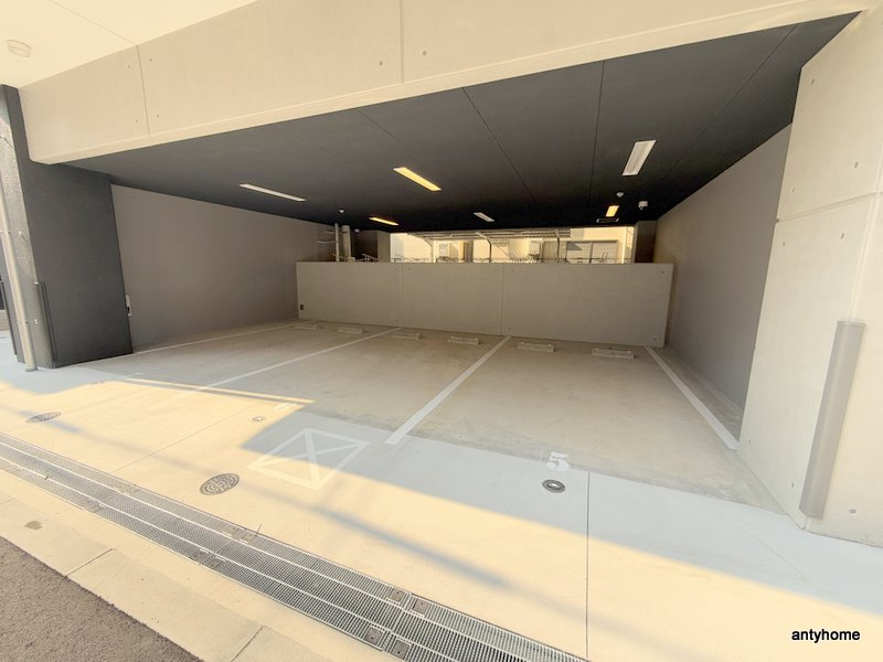 S-RESIDENCE難波大国町domina　仲介手数料無料の駐車場