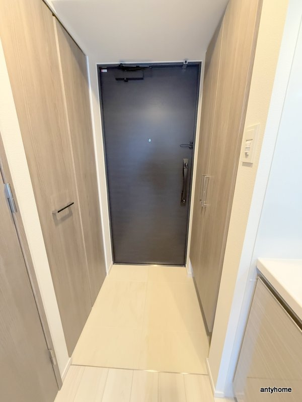 S-RESIDENCE難波大国町domina　仲介手数料無料の玄関