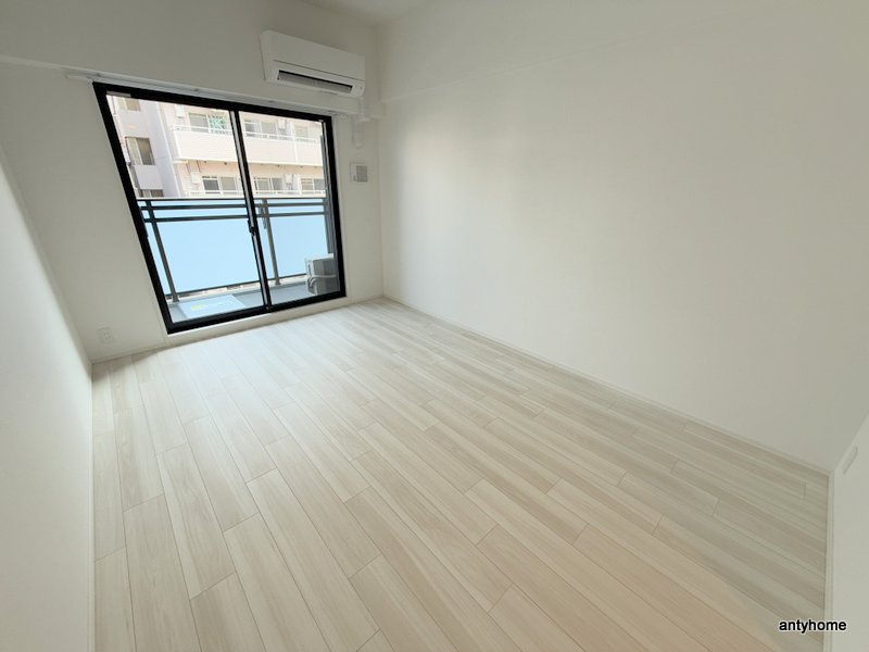 S-RESIDENCE難波大国町domina　仲介手数料無料の居間・リビング