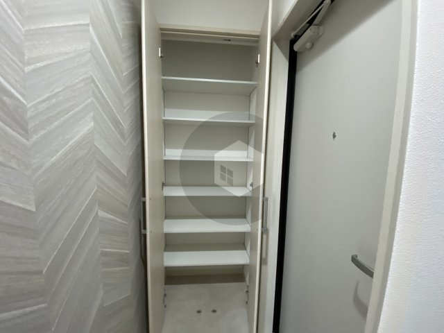 ラモーナ稲田本町の収納
