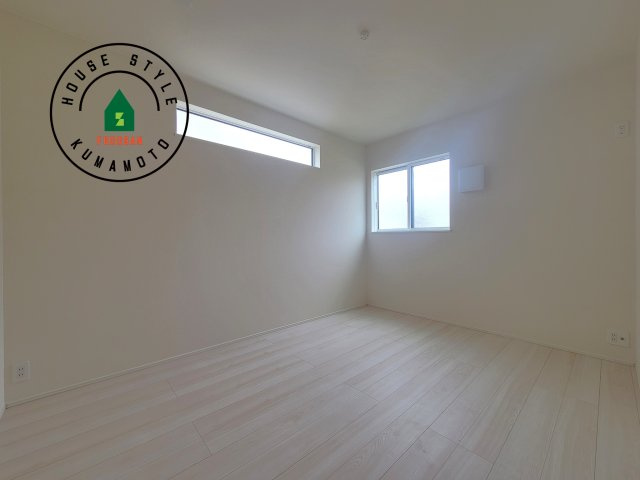 菊池郡大津町大字大津第1-3棟（2号棟）の洋室|採光良好な洋室は全居室、複層ガラスの遮熱効果と断熱効果で、一年中快適に過ごせます。