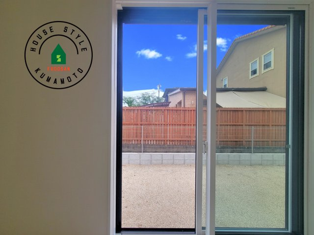 菊池郡大津町大字大津第1-3棟（2号棟）の展望|窓から緑が見える物件も魅力的です。