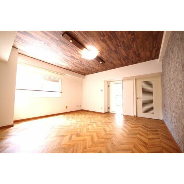 サンシティ瓦町の居間・リビング