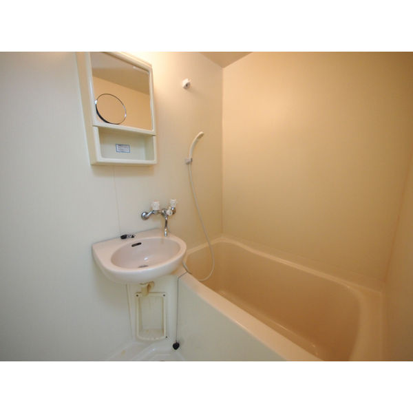 サンシティ瓦町の浴室