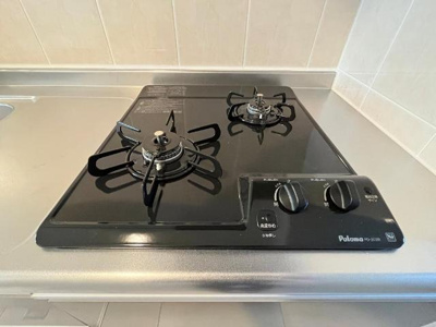 【キッチン】 | 南沢又新築アパート | 2口コンロ（イメージ）