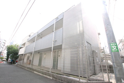 ★鉄骨造３階建てオートロック付きマンション★