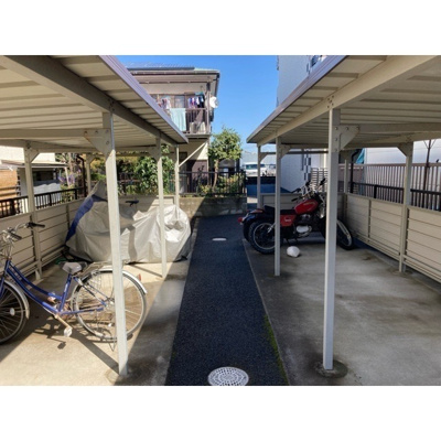【外観】 | バイクも置ける駐輪場