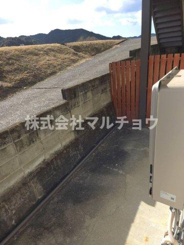 コーポそらのバルコニー|暖かな日差しのふりそそぐバルコニー