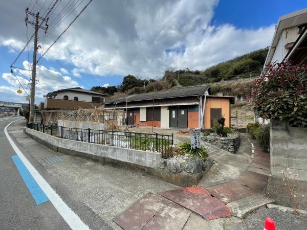 下津町下津　土地の前面道路含む現地写真