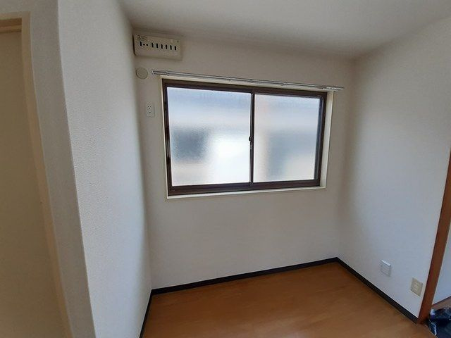 城見町アパ－ト付店舗Ⅰの居間・リビング