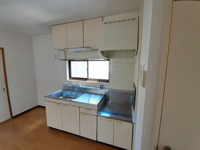 城見町アパ－ト付店舗Ⅰのキッチン