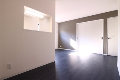 【居間・リビング】 | グルーブメゾン歌敷山