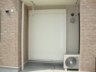 グランディール中広のその他|１階シャッター