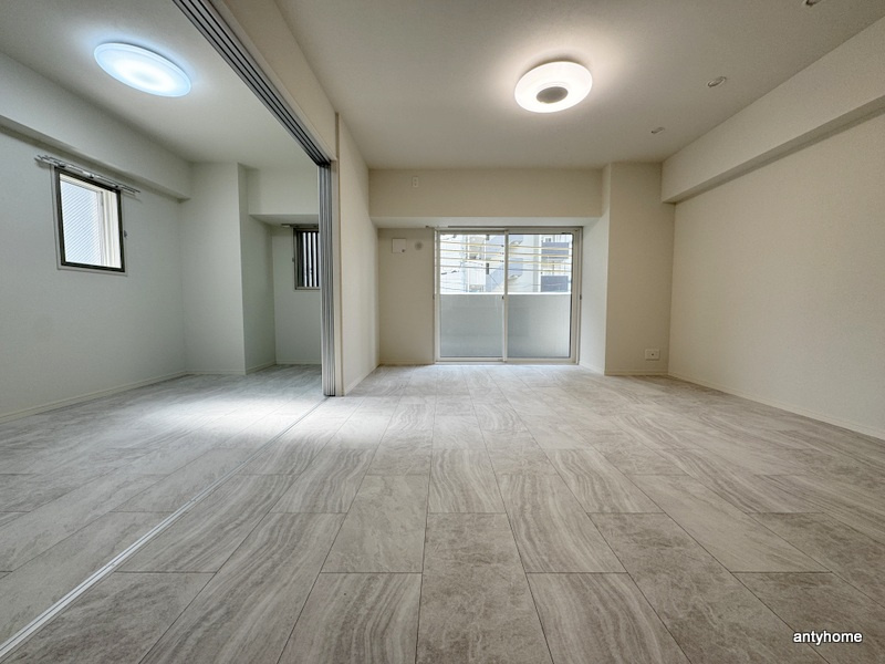 Wonnal堺筋本町　仲介手数料無料の居間・リビング