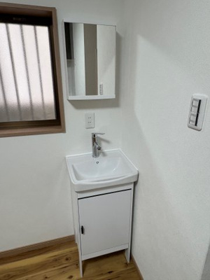 【洗面所】 | 豊中市庄本町1丁目【中古戸建】