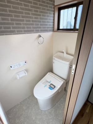 【トイレ】 | 豊中市庄本町1丁目【中古戸建】