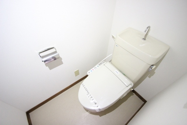 第８８東白島ビルのトイレ|清潔感のあるトイレです