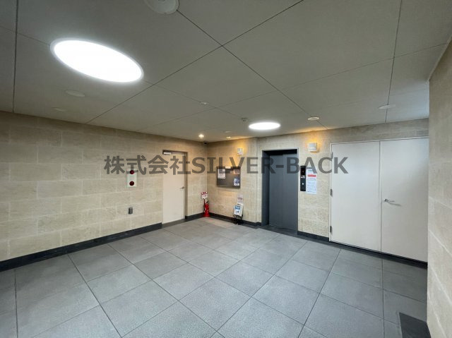 ウィンヒルズ難波西のロビー