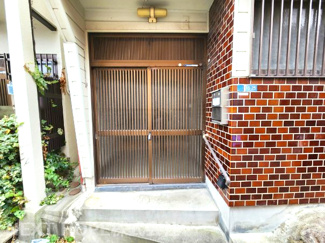 【玄関】 | 尼崎市南清水中古戸建　リフォームを楽しみましょう | 玄関扉は引き違い戸です♪